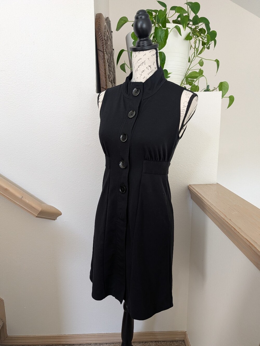 EUC Banana Republic Factory Sleeveless Button Up Dress - Black, size 2